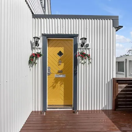 Cosy 3-bedroom Family Friendly Apartment