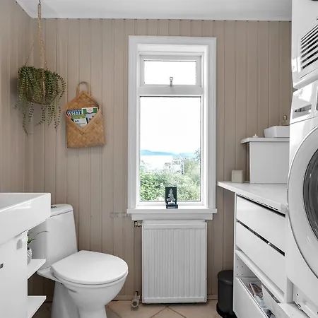 Apartment Cosy 3-bedroom Family Friendly Reykjavik